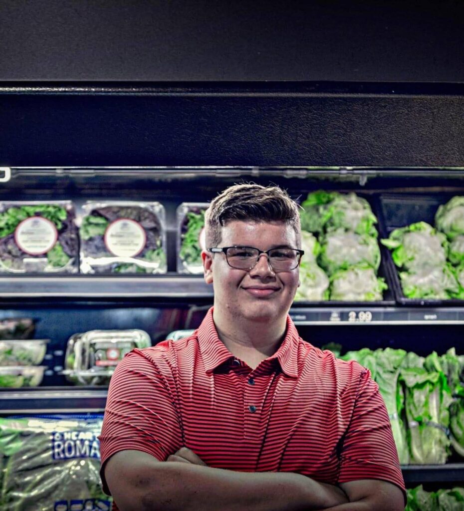 We Are Hiring! Join Our Winning Team! Price Chopper Market 32