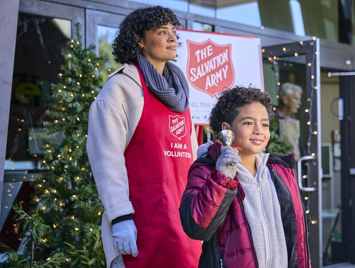 M32PC Salvation Army Bell Ringers M32PC Salvation Army Bell Ringers