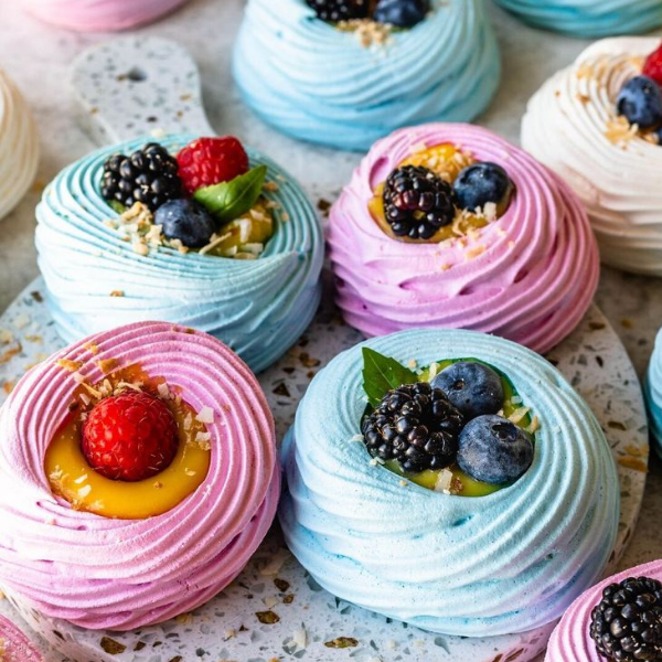 Easter Egg Lemon Pavlovas