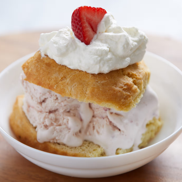 Tillamook Strawberry Shortcake Ice Cream Bowl