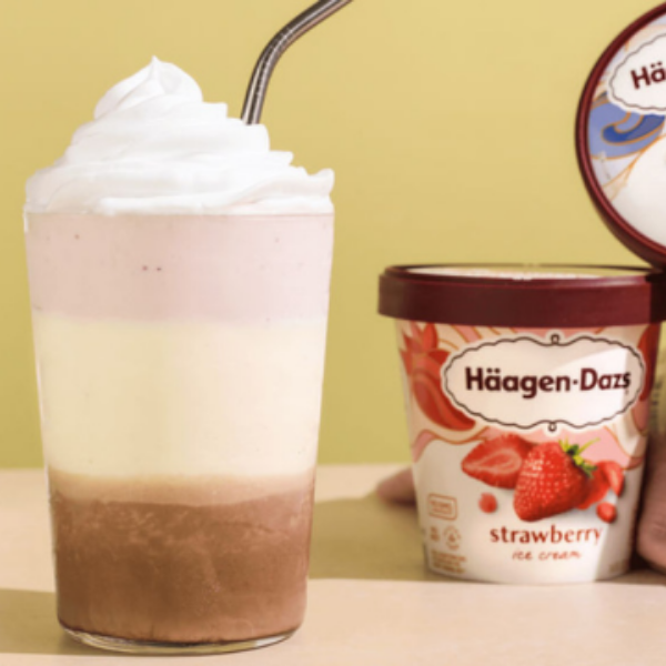 Haagen-Dazs Neapolitan Strawberry Vanilla Milkshake
